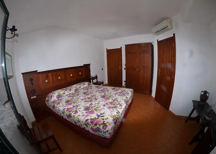 La Locandiera シッラ