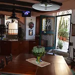 Alojamento de Acomodação e Pequeno-almoço La Locandiera