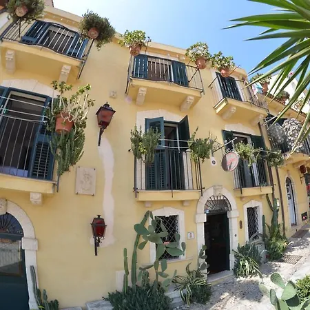 Bed & Breakfast La Locandiera Scilla