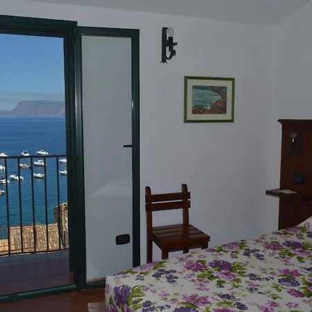 Bed & Breakfast La Locandiera Scilla