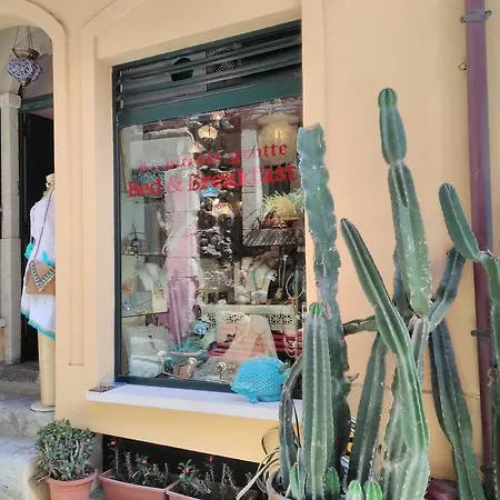 La Locandiera Frühstückspension Scilla